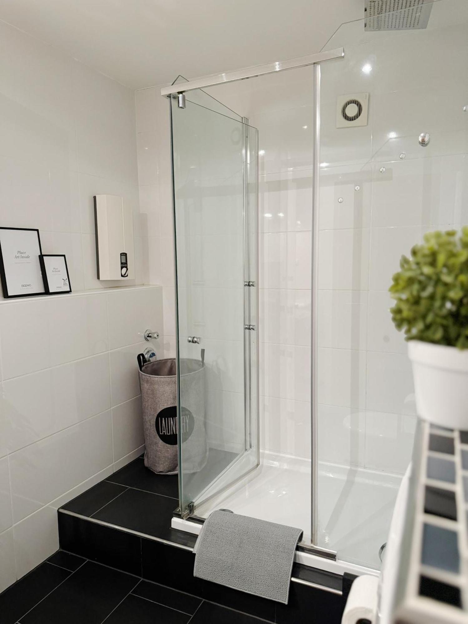 90M2 I Central I Netflix I Wifi I Free Parking I Lia Apartments Hannover Eksteriør bilde